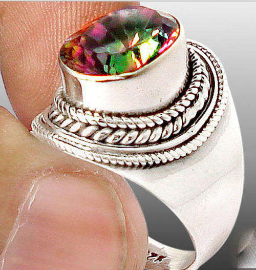GORGEOUS SOLID 925 STERLING SILVER & MYSTIC TOPAZ RING, Size 7