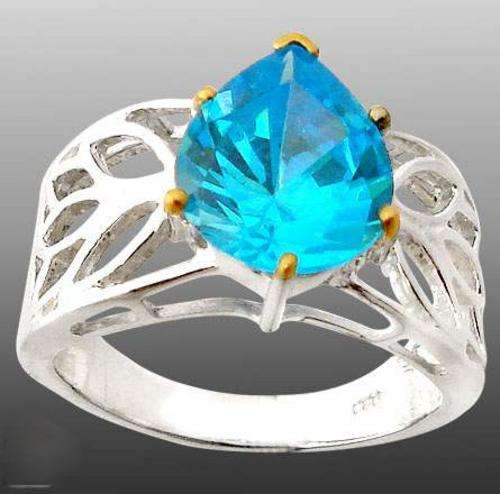 GORGEOUS BLUE TOPAZ in SOLID 925 STERLING SILVER. Size 8