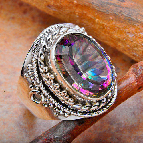 STUNNING MYSTIC TOPAZ RING IN SOLID 925 STERLING SILVER. SIZE 8.