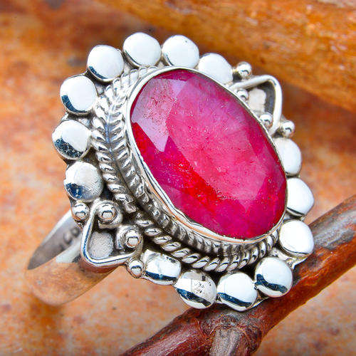 STUNNING GENUINE ROYAL RUBY RING IN SOLID 925 STERLING SILVER. SIZE 8.
