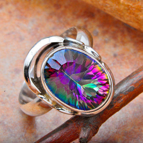 BEAUTIFUL MYSTIC TOPAZ RING IN 925 SOLID STERLING SILVER. SIZE 8.25.