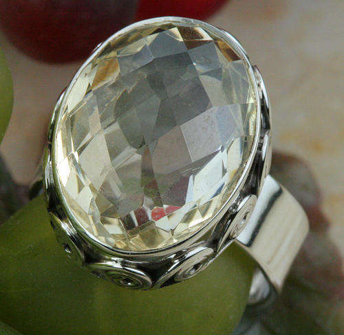 EXQUISITE CITRINE LEMON TOPAZ RING IN SOLID 925 STERLING SILVER. SIZE 8.5.