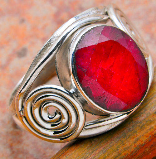 SOLID 925 SILVER & NATURAL RUBY RING. SIZE 7.25.