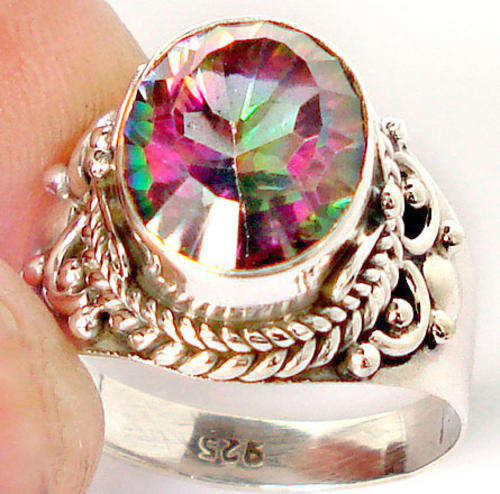 STUNNING MYSTIC TOPAZ RING IN SOLID 925 STERLING SILVER. SIZE 7