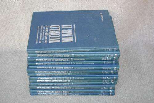 Incomplete set of books - Illustrated encyclopedia of World War II (books 1 to 12 + 14)