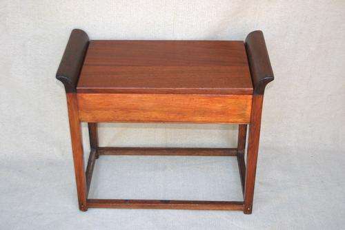 Piano stool - 61cm x 31cm x 47cm high (seat)