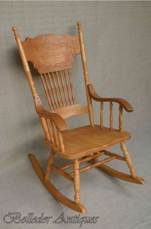 Colonial rocking chair