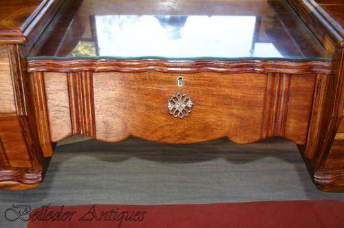 Kiaat Queen Anne Dressing table with stool - 127cm x 50cm