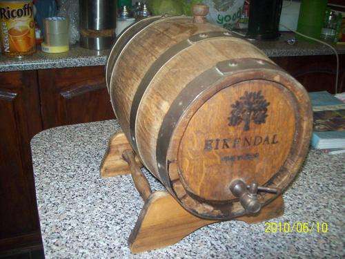 wine barrel, 33cm x 20cm x 33cm high