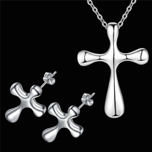 ***~~925 Silver Plated Cross Pendant Necklace & Earrings Set~~***