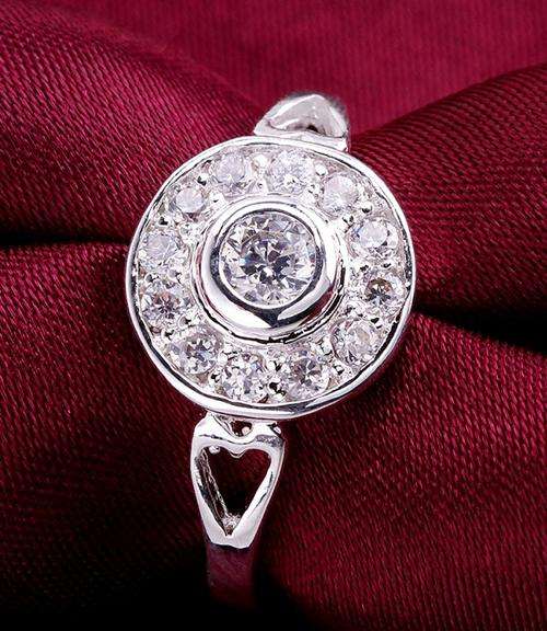 *New* 925 Sterling silver plated genuine round clear Austrian crystal ring with fine accents