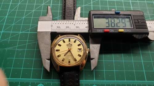 Vintage 1970`s Delfin Edox Large Men`s Automatic Date Watch