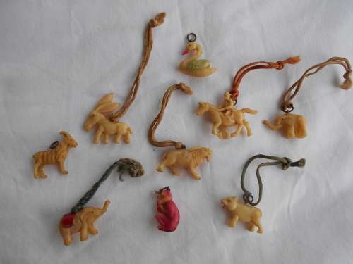 Toys-Vintage Charms-GOOD CONDITION