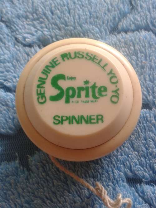 ***GENUINE Russell SPINNER YO YO - Sprite/Coca Cola - South African - GREAT CONDITION***