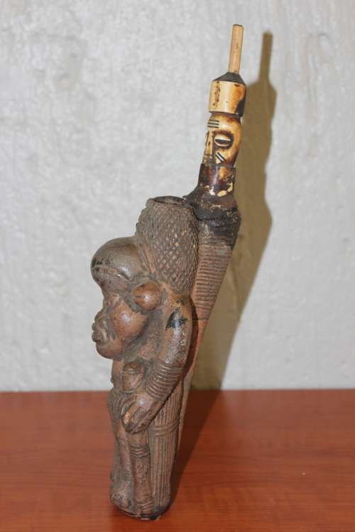 ANTIQUE BAMILEKE CAMEROON CEREMONIAL TERRACOTTA, WOOD AND BONE PIPE 34CM TALL BY 10CM