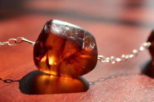 SPECTACULAR GENUINE AMBER WITH FOSSILS AND STERLING SILVER STATEMENT NECKLACE 62.7GRAM 61.5CM LENGTH