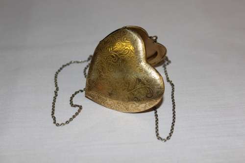 Vintage Large heart shaped Locket length 80cm pendant 6cm
