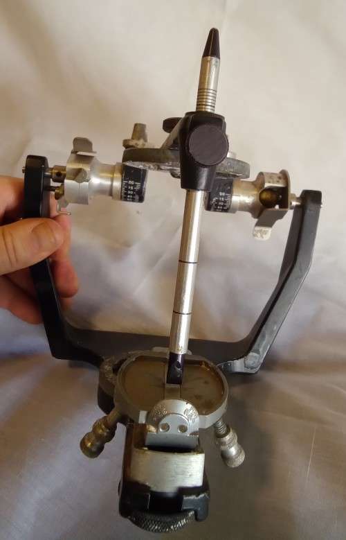 Original Hanau Dental Articulator. High value (R13 000.00)