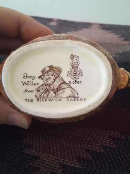 Royal Doulton `Jony Weller` pickwick papers. Milk jug 9cm tall