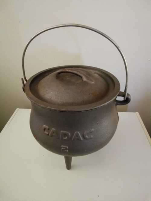 Unused Cadac no2 Poitjie pot 30cm tall