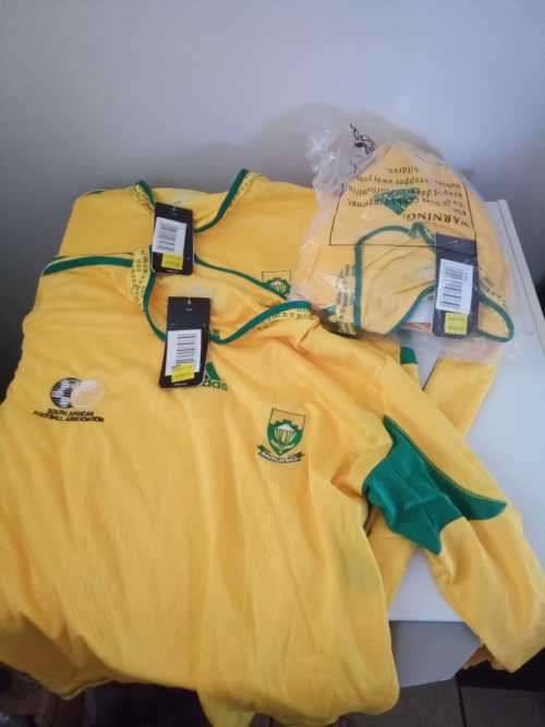 Set of 4 original Adidas Climacool Soccer Jerseys. 2x Large, 1x X-large, 1x medium