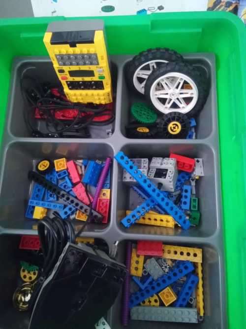 LEGO MINDSTORMS for Schools, Stem Robotics kit (as per photos)