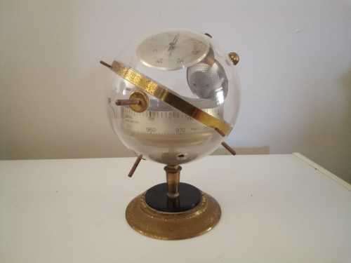 Vintage 1960s Huger Sputnik Barometer/weather station 18cm tall (steampunk a/f)