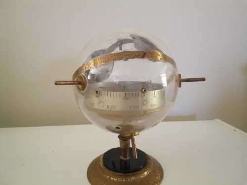 Vintage 1960s Huger Sputnik Barometer/weather station 18cm tall (steampunk a/f)