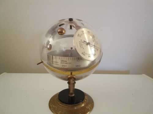 Vintage 1960s Huger Sputnik Barometer/weather station 18cm tall (steampunk a/f)