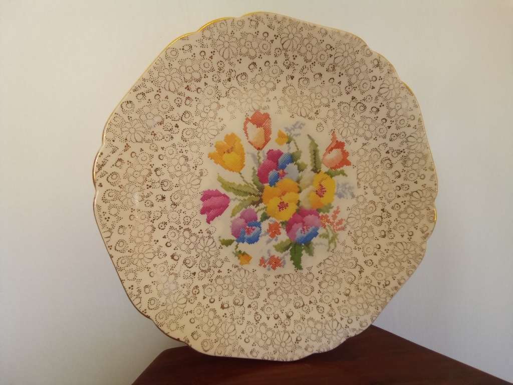 Vintage H & K Tunstal Petit Point Pansy, footed Server 24 cm by 6cm tall