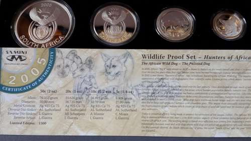2005 -The African Wild Dog -Silver Proof Set (Hunters of Africa Series )