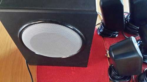 Logitech  X530 - PC Surround Sound 5.1 Speaker System