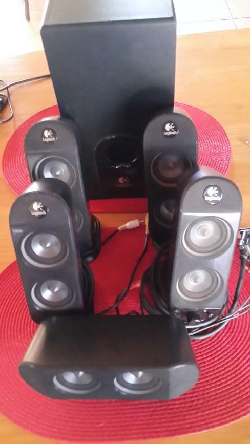 Logitech  X530 - PC Surround Sound 5.1 Speaker System