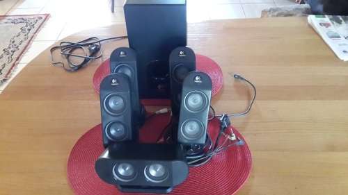 Logitech  X530 - PC Surround Sound 5.1 Speaker System