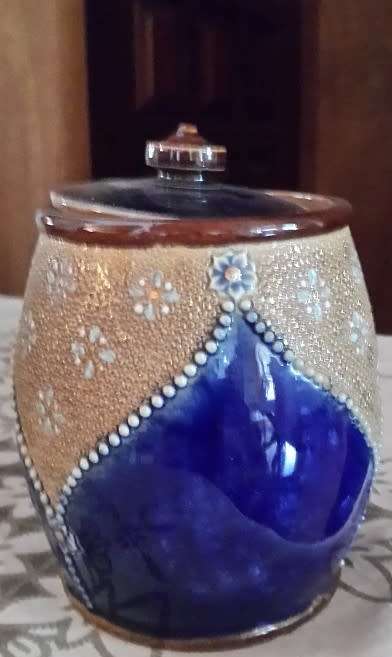 Stoneware -Royal Doulton -Antique Tobacco Jar with Lid