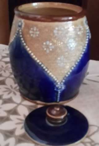 Stoneware -Royal Doulton -Antique Tobacco Jar with Lid