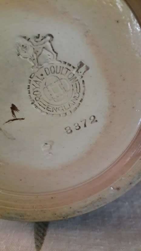 Stoneware -Royal Doulton -Antique Tobacco Jar with Lid