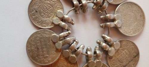 India -8 x 1/4 Rupees Silver Coins -Fitted with Old Style Holders, high Silver content.