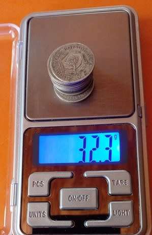 12 x Sixpences -Total 32.3 Grams -0,80% Silver Content.