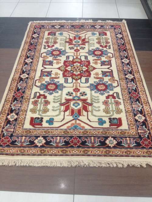 PERSIAN MACHINE MADE CARPET SIZE 230X150