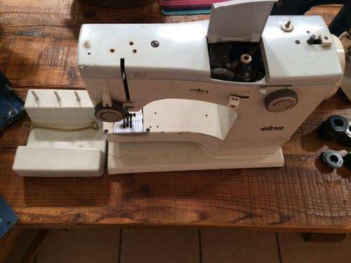 Elna SU sewing machine