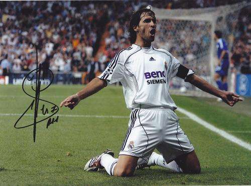 Raul hand signed photo + COA