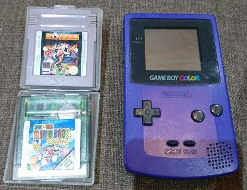 Gameboy Colour with 2 games