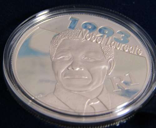 1993 Nobel Laureate Nelson Mandela R1   2007 1 Oz Sterling Silver Proof Coin