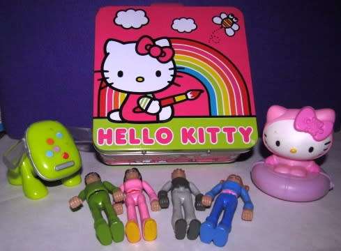 Hello Kitty Lunchbox and a few Odds and Ends Included - See Photos