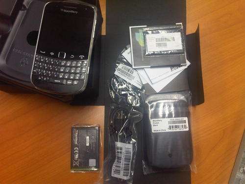 Blackberry Bold 9900 Touch Screen