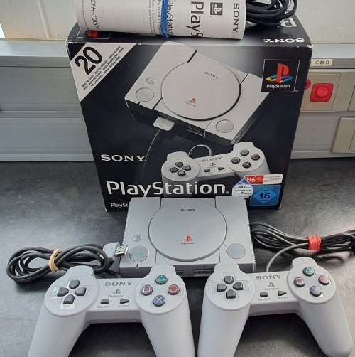 Playstation Classic Edition (FREE SHIPPING)
