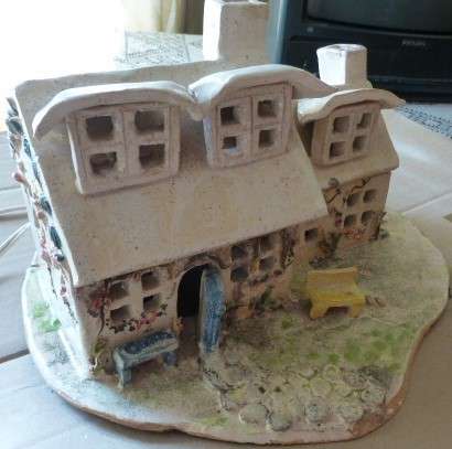 Beautiful large clay house with lamp inside - estate lot 154 - very late entry