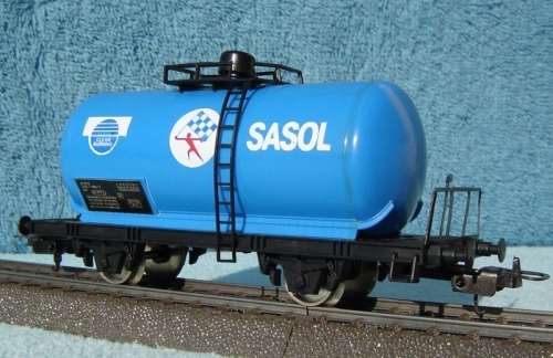 Lima HO gauge SAS/SAR Sasol Petrol Wagon