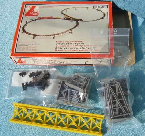 Lima HO gauge Over and Under Bridge Set